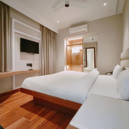 Aura Rooms Dehradun Ngoại thất bức ảnh