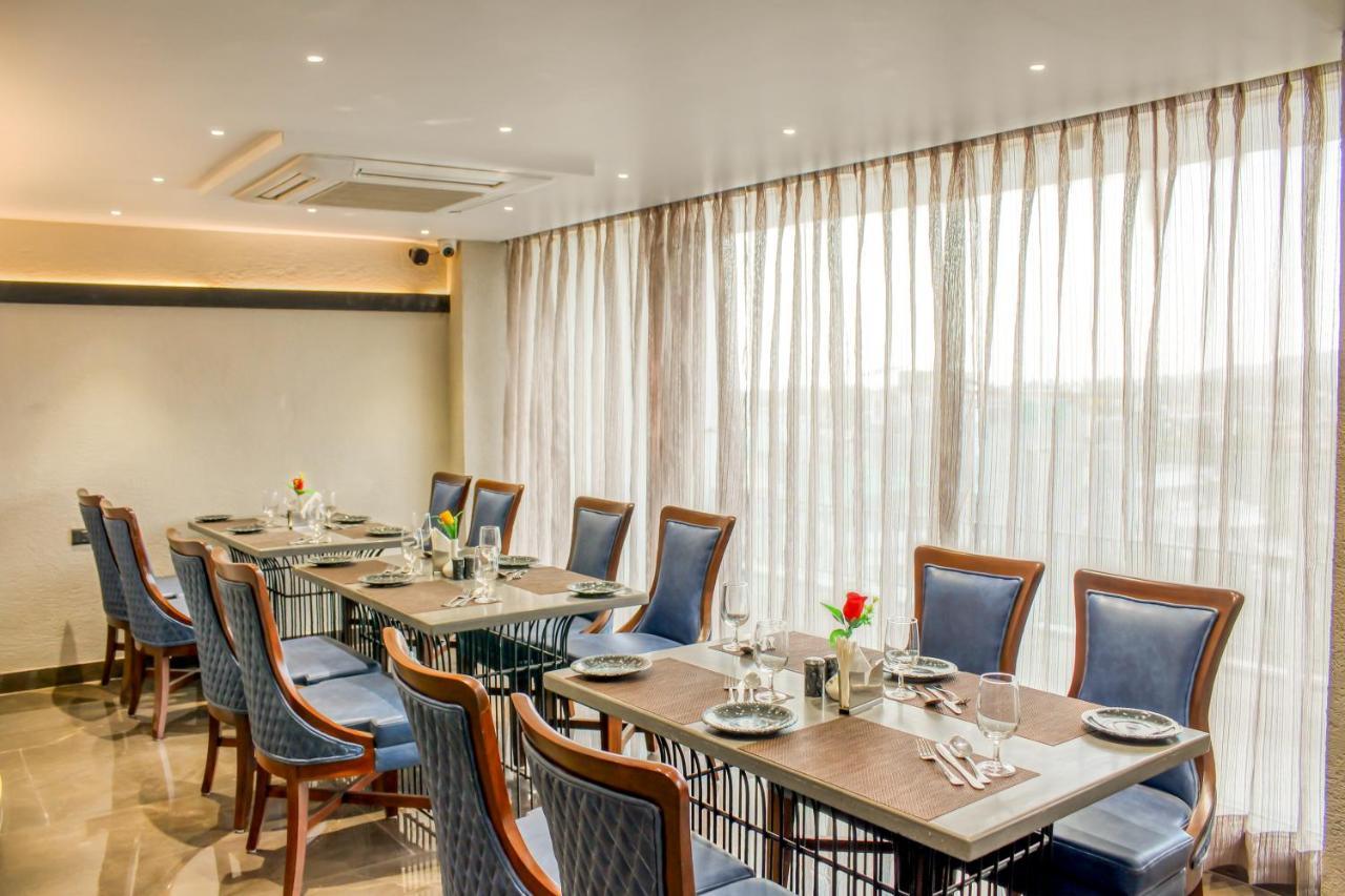 Aura Rooms Dehradun Ngoại thất bức ảnh