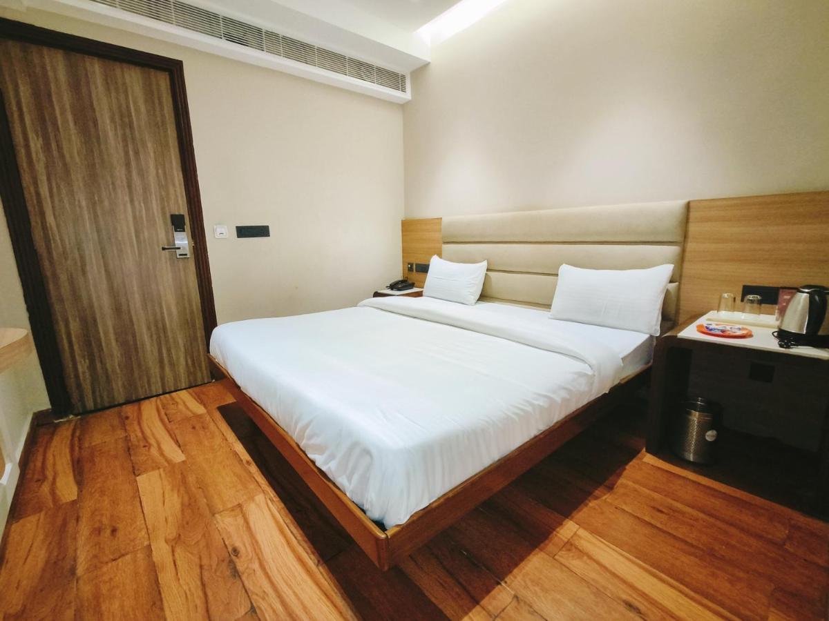 Aura Rooms Dehradun Ngoại thất bức ảnh