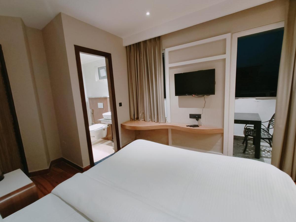 Aura Rooms Dehradun Ngoại thất bức ảnh