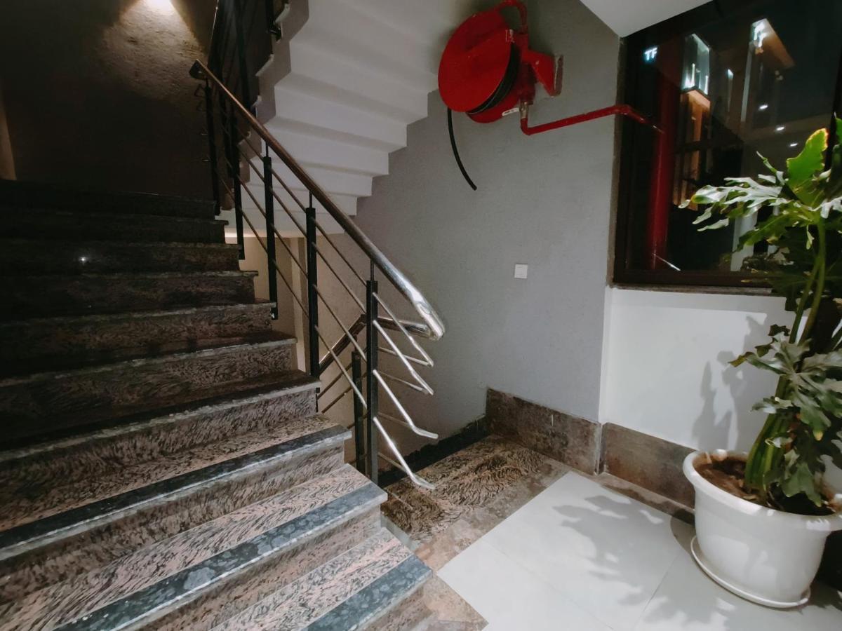 Aura Rooms Dehradun Ngoại thất bức ảnh